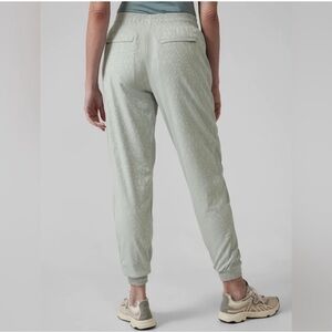 Athleta Brooklyn Lined Textured Jogger Like New Women’s size 16
